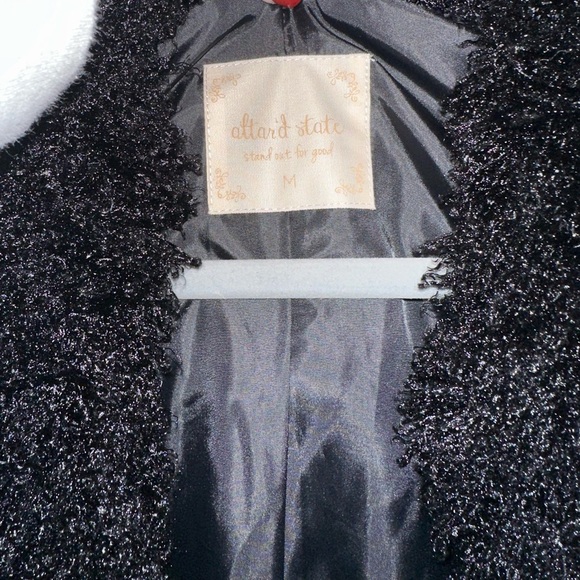 Altar’d State Furry Vest - Picture 2 of 3